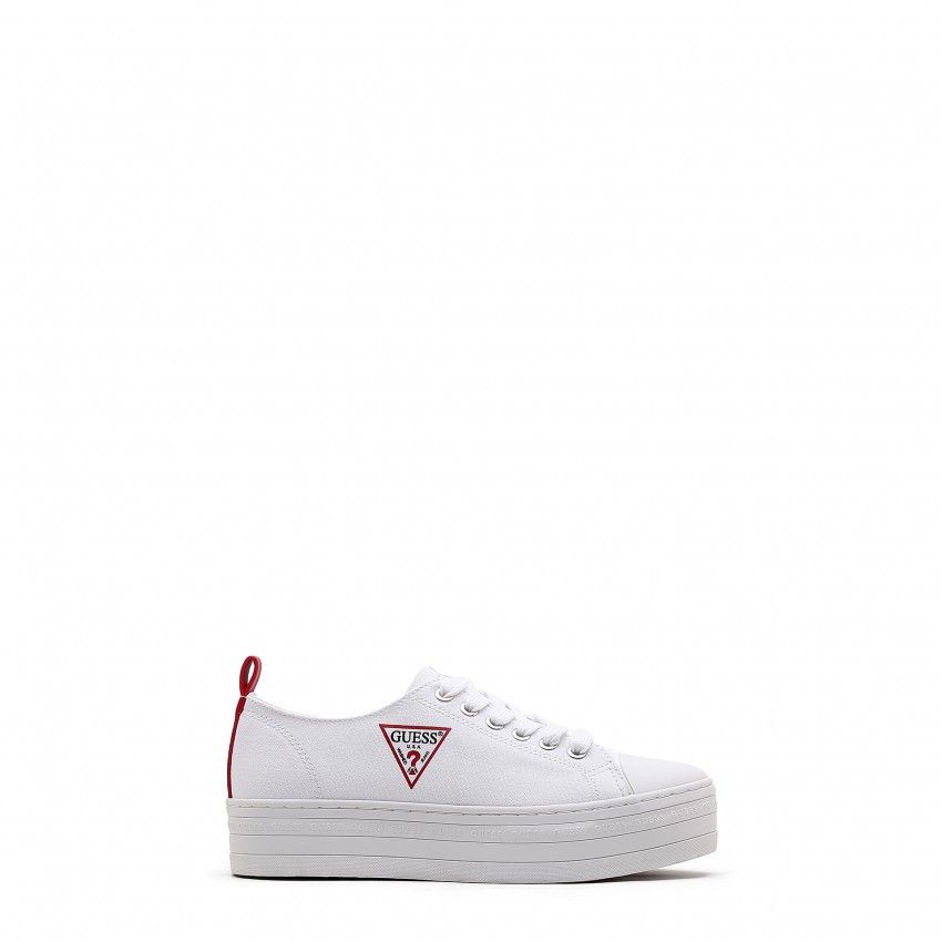 Casual GUESS