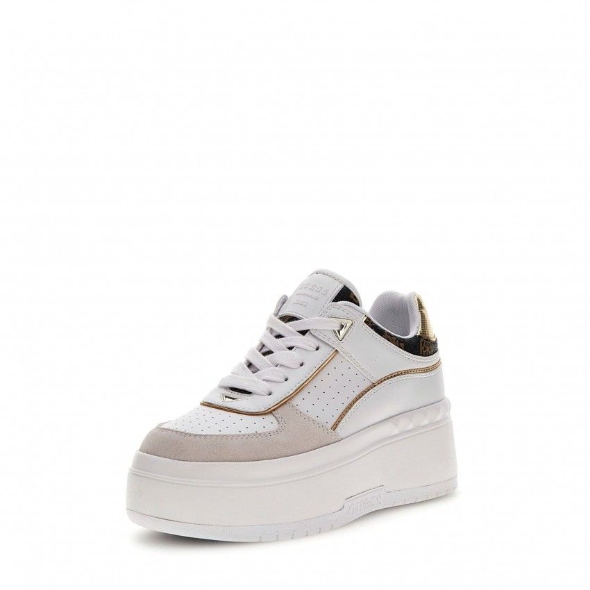 Casual GUESS