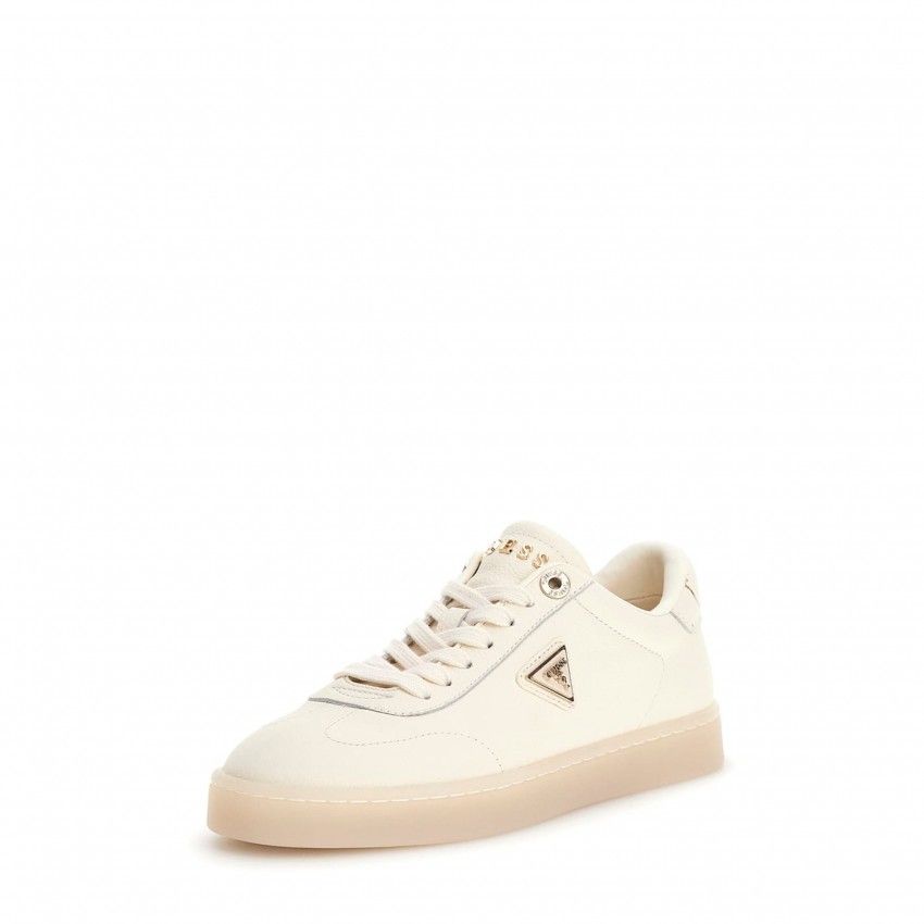 Casual GUESS