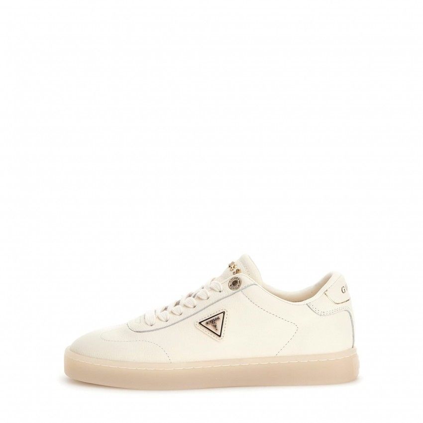 Casual GUESS