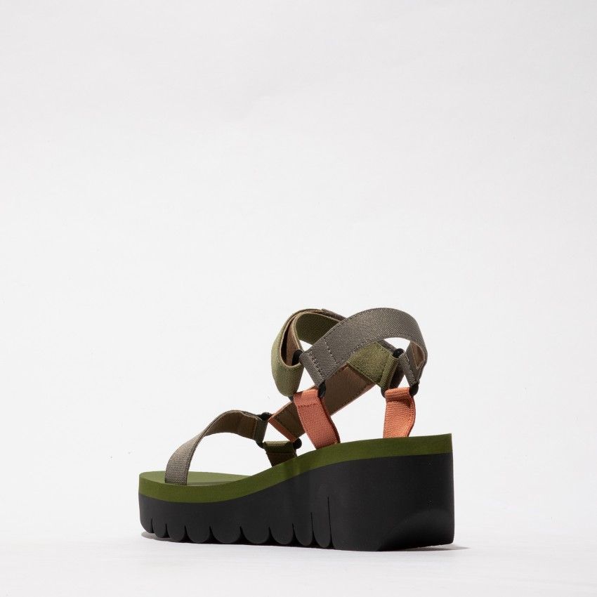 Sandals FLY LONDON