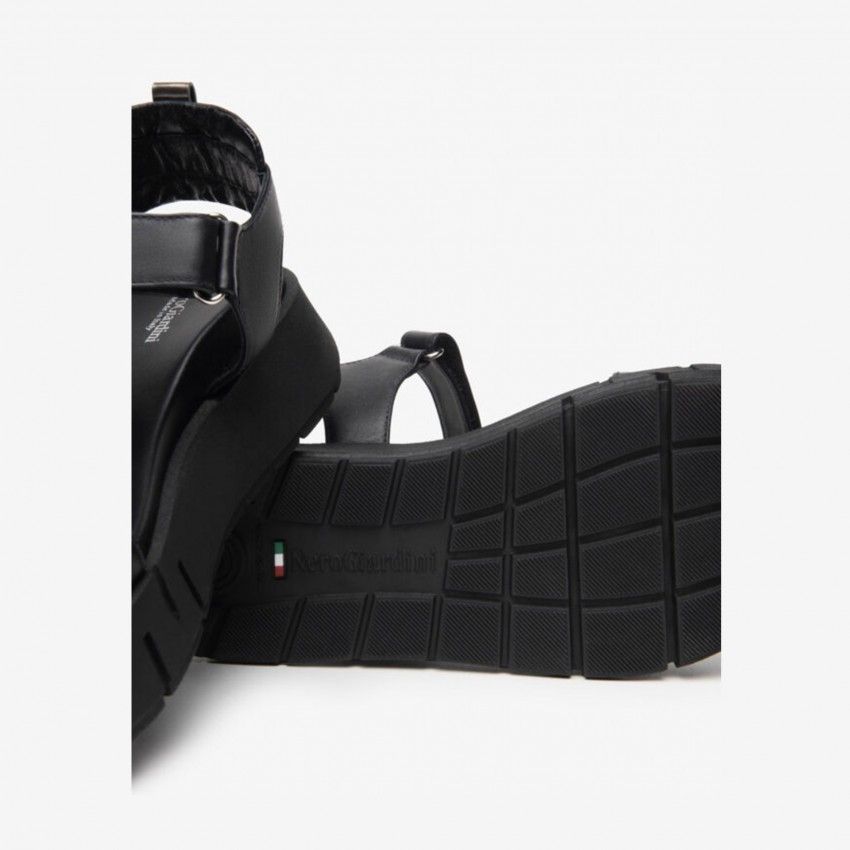Sandalias NERO GIARDINI