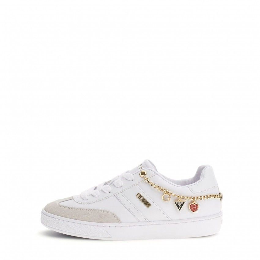 Casual GUESS
