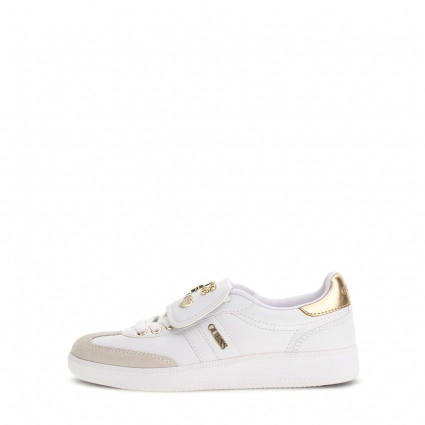 Casual GUESS