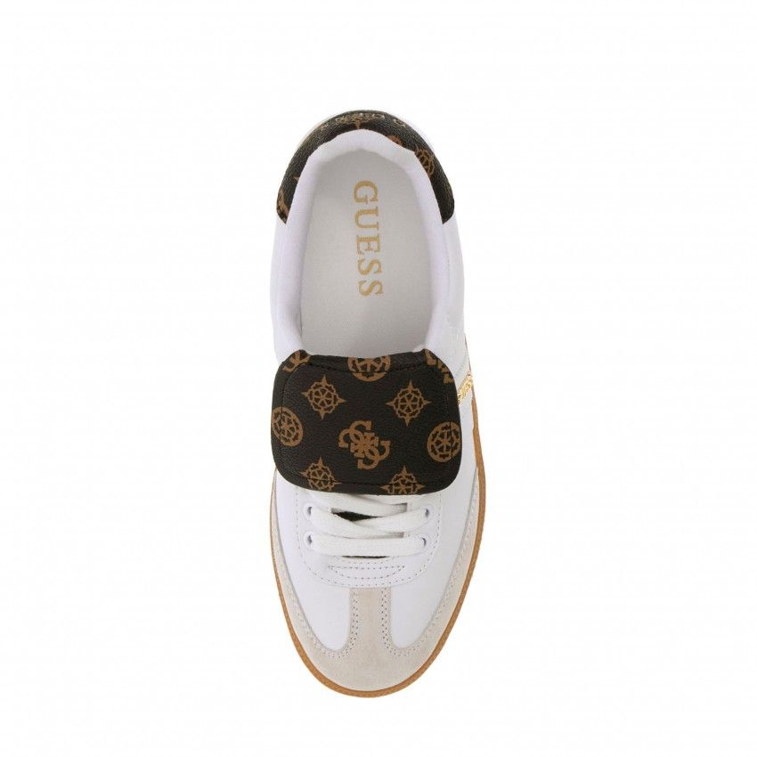 Casual GUESS