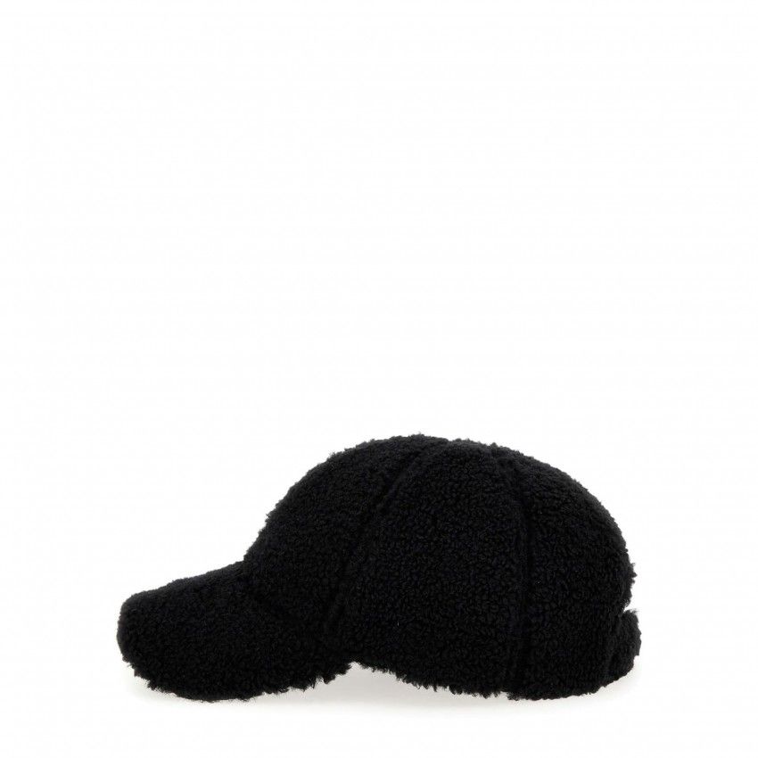 Hats and Beanies GUESS