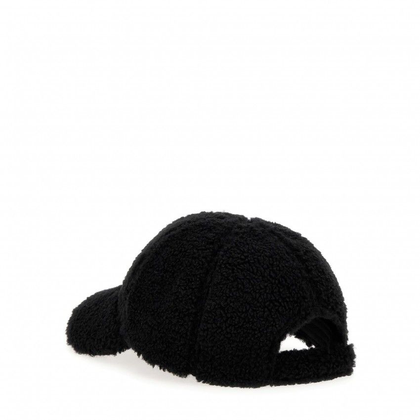 Hats and Beanies GUESS