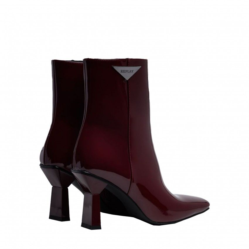 Boots REPLAY