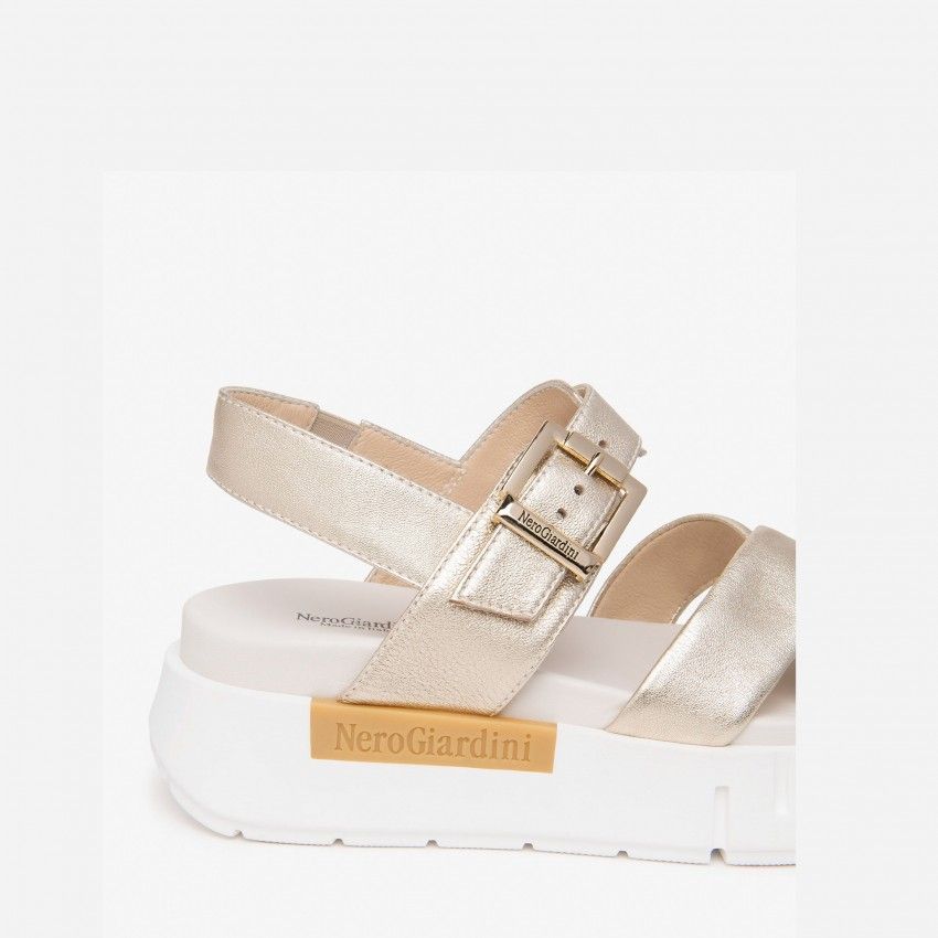 Sandalias NERO GIARDINI