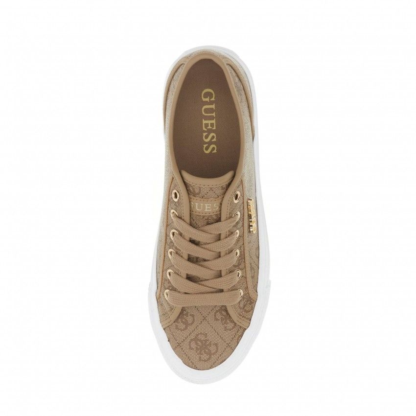 Casual GUESS