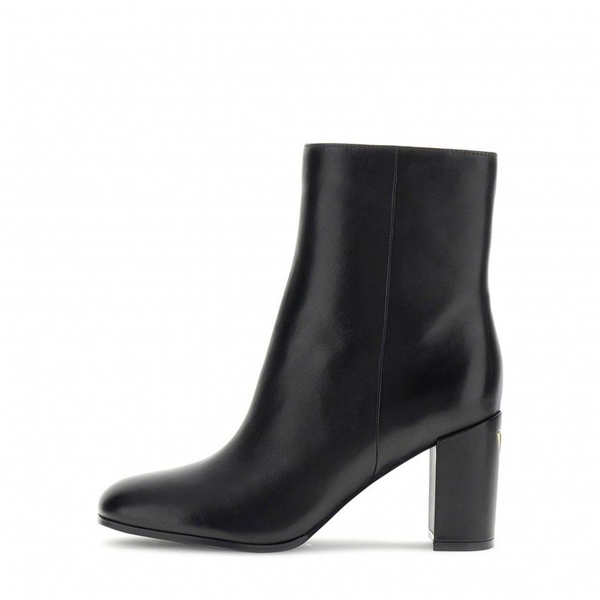 Ankle Boots GUESS