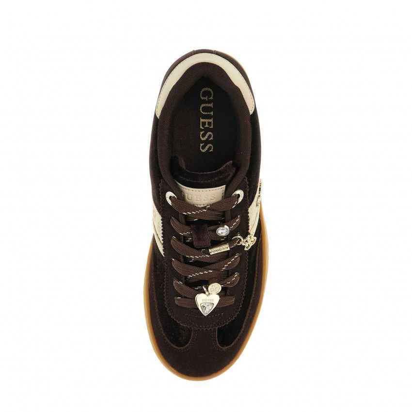 Casual GUESS
