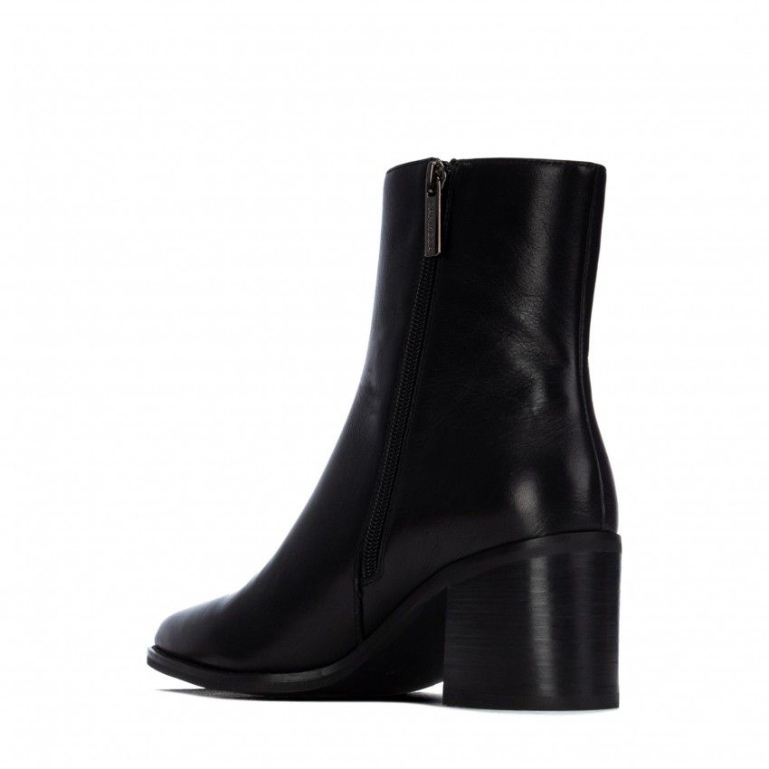 Botins CARMELA