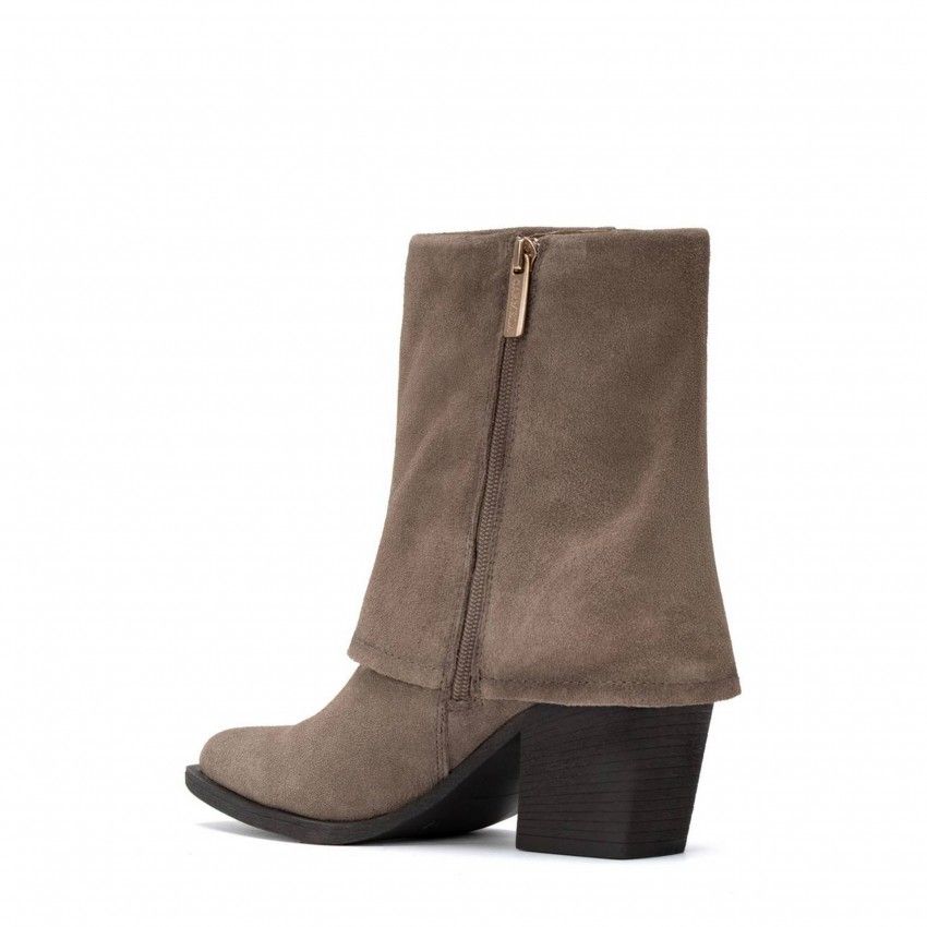 Botins CARMELA